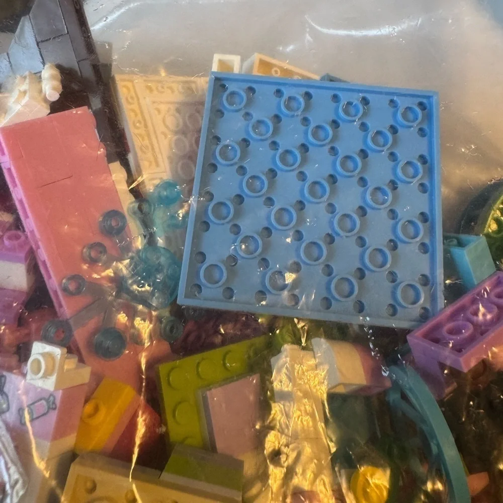 Hello Kitty Mixed Lot Of Legos 1.8 Pound